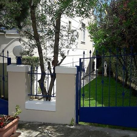Ideal Family House Néa Péramos Exterior foto