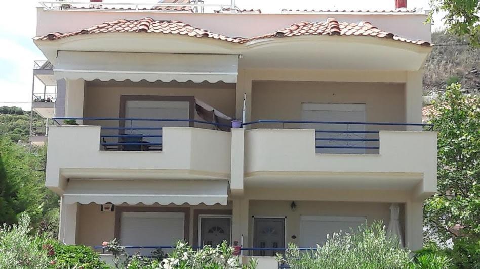 Ideal Family House Néa Péramos Exterior foto